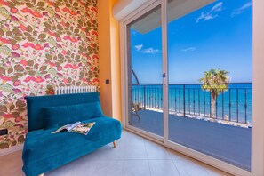 Interior - Laigueglia Beach (Laigueglia)