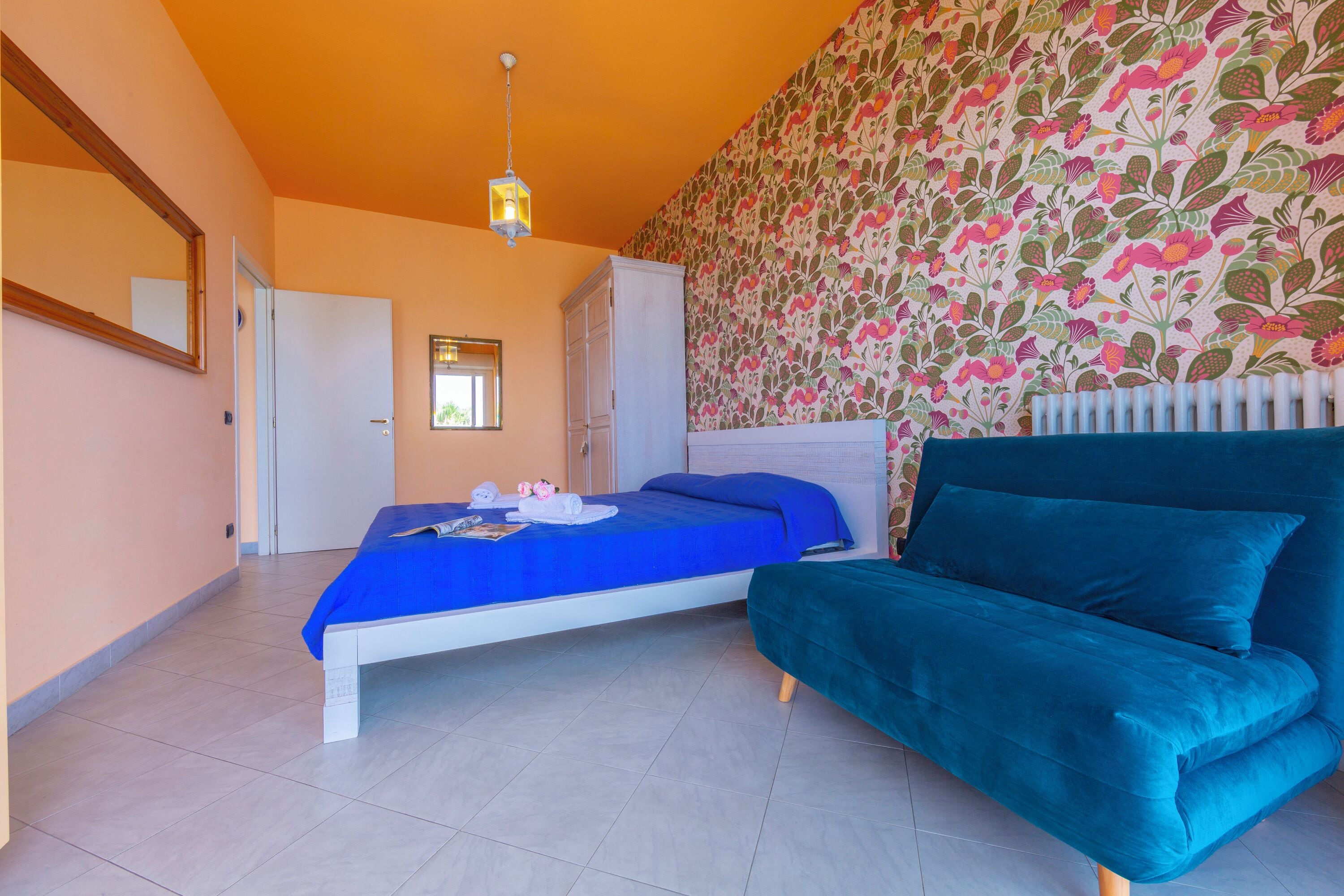 Familieleilighet, flere soverom, sjøvendt (Laigueglia Beach) | 1 soverom og sengetøy