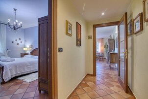 3 habitaciones, espacio para trabajar con laptop y wifi gratis 