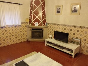 2 chambres, chambres insonorisées, fer et planche à repasser