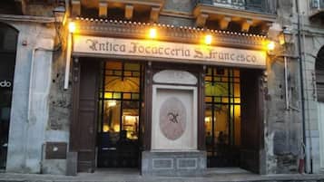 Apartment, 3 Bedrooms, Balcony, City View | Exterior