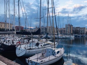 Lägenhet - 3 sovrum - balkong - utsikt mot staden | Marina