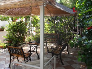 Apartment, 1 Bedroom, Smoking, Balcony | Garden