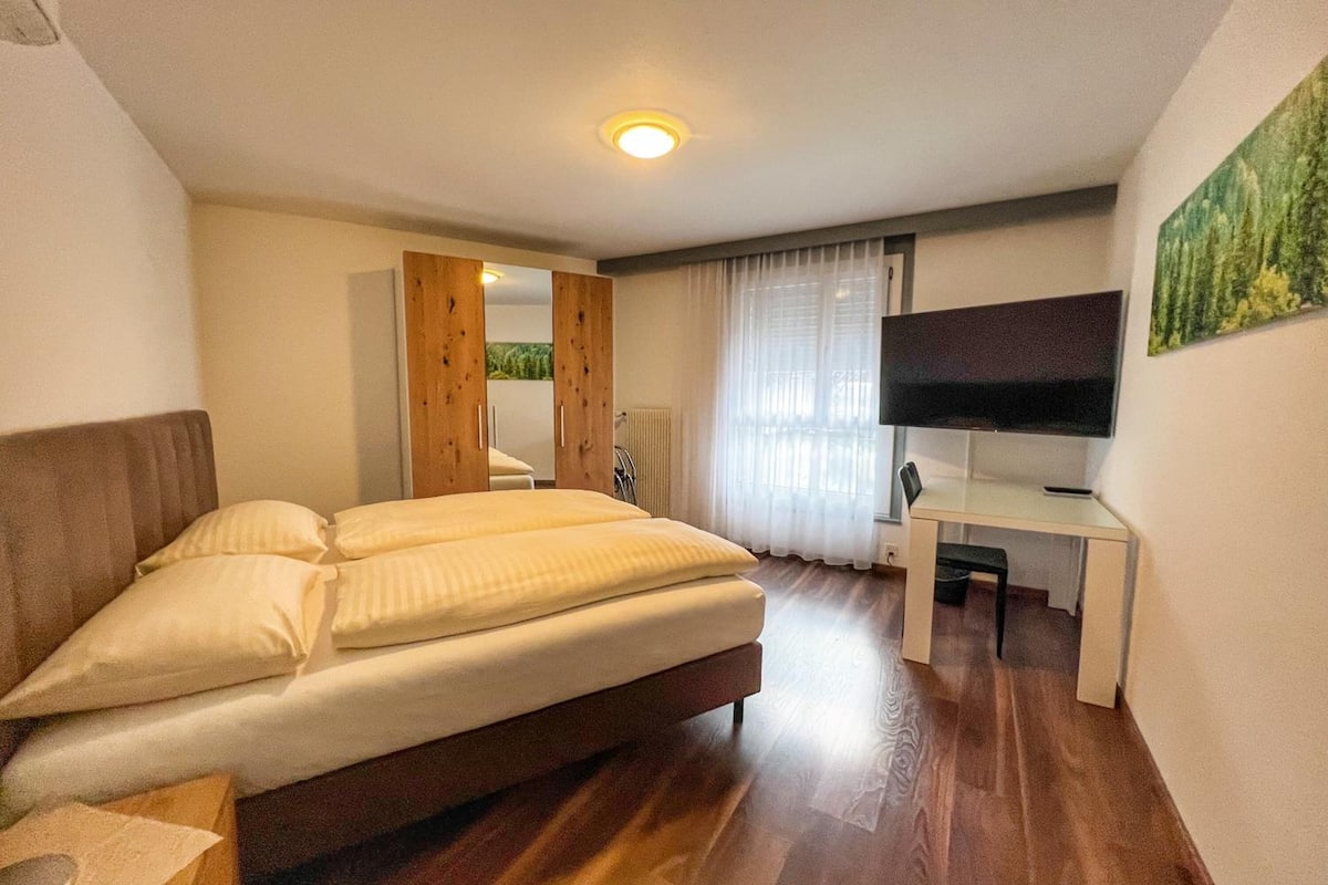 down duvets, desk, free wifi, bed sheets