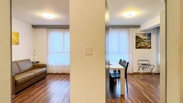 Couette en duvet d'oie, bureau, Wi-Fi gratuit, draps fournis