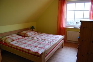 3 Schlafzimmer, kostenloses WLAN, Bettwäsche