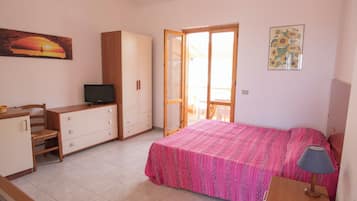Apartment, 1 Bedroom, Smoking, Balcony | 1 bedroom