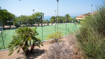 Apartment, 1 Bedroom, Smoking, Balcony | Tennis court