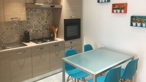 Studio - 1 sovrum - rökare - utsikt mot staden | Vardagsrum