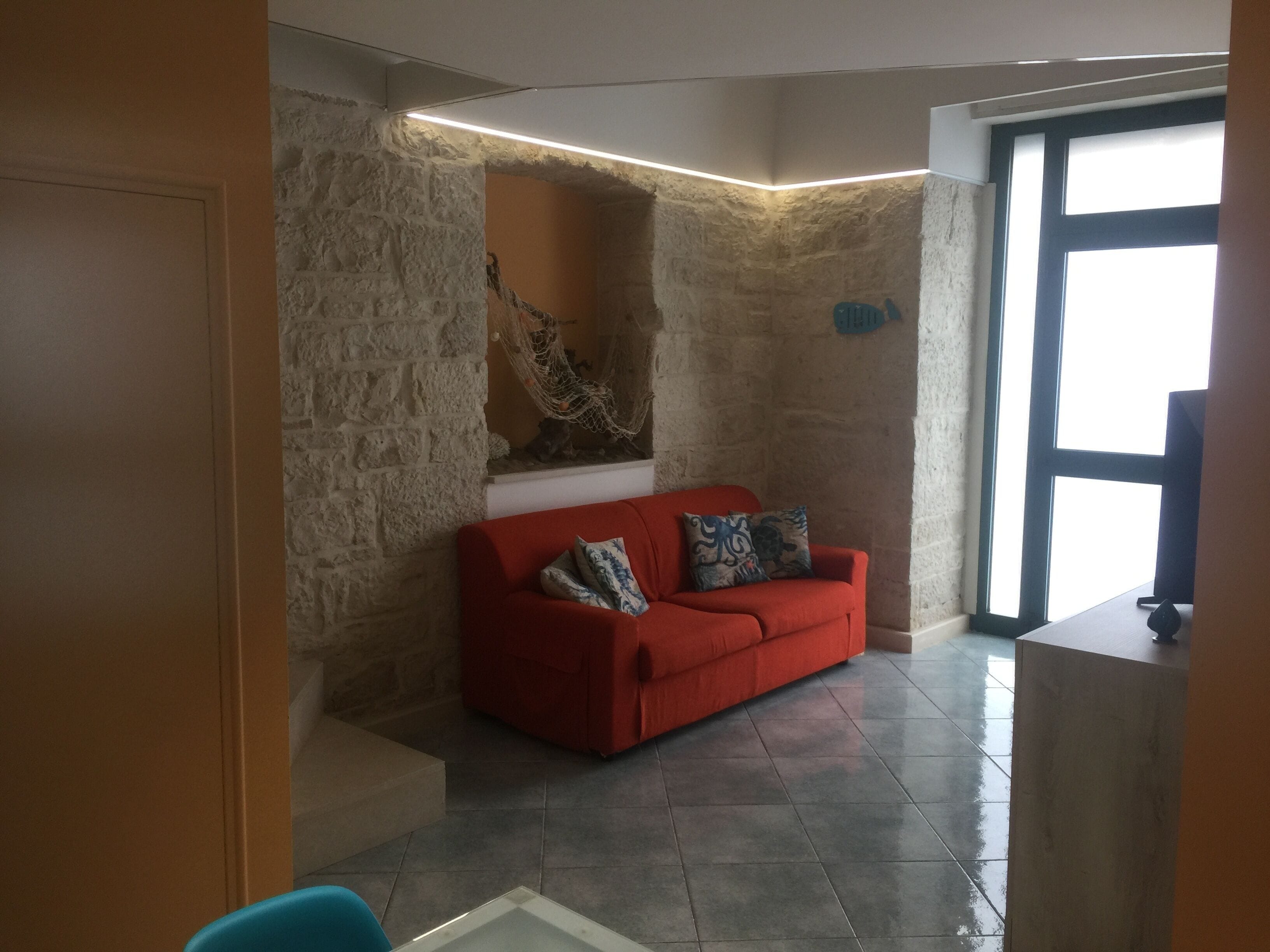 Studio, 1 Bedroom, Smoking, City View | Living room