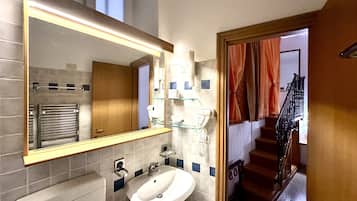 Superior-Zimmer | Badezimmer | Dusche, Regendusche, Haartrockner, Bidet