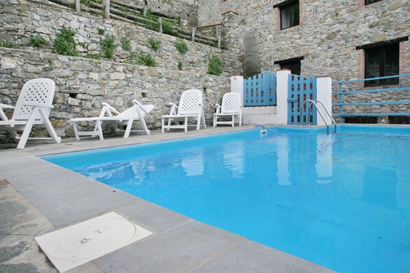 Outdoor pool - Holiday House Carpe Diem Colognora Di Pescaglia Green Apartment (Pescaglia)