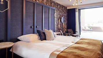 Minibar, in-room safe, desk, blackout curtains
