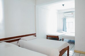 Economy Quadruple Room | Free WiFi, bed sheets