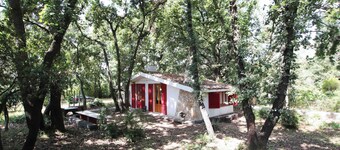 Chalet in the Woods Nestled in the oak Forest in Monterosso Etneo