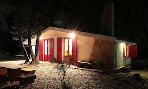 Studio, Accessible, Smoking | Property entrance - Chalet in the Woods Nestled in the oak Forest in Monterosso Etneo (Aci Sant'Antonio)