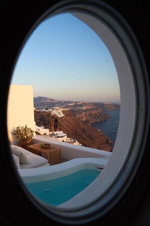 Design Villa, Hot Tub (Caldera View) | Bathroom | Hair dryer, bathrobes, slippers, towels - Native Eco Villas (Santorini)