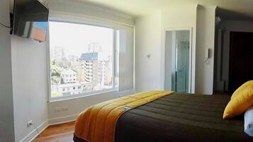 Individually decorated, individually furnished, soundproofing, free WiFi