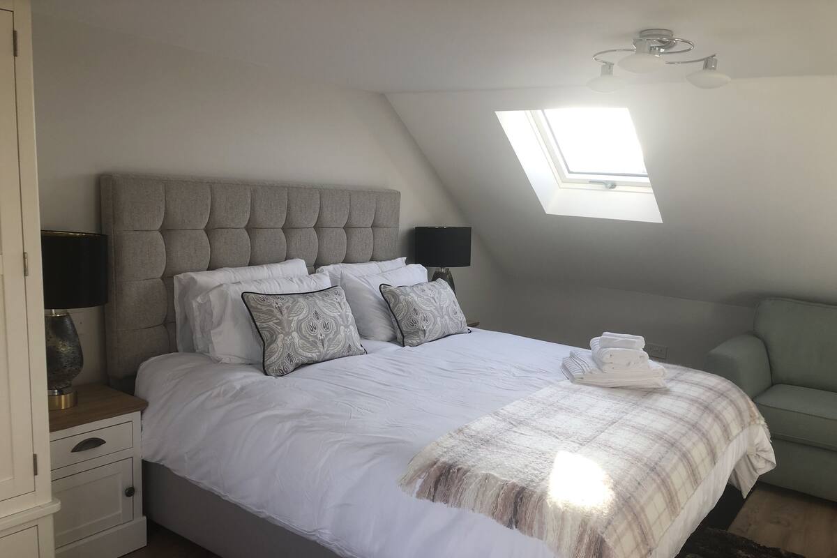 Chambre Triple Supérieure | Fer et planche à repasser, Wi-Fi gratuit, draps fournis