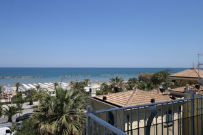 Appartamento, 2 camere da letto, balcone, vista oceano | Spiaggia