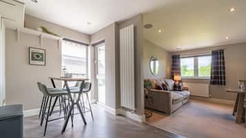 Basic Penthouse, Ensuite, Courtyard View | 4 bedrooms