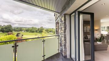 Basic Penthouse, Ensuite, Golf View (Penthouse) | Balcony view