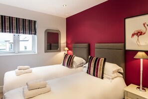 Basic Penthouse, Ensuite, Golf View (Penthouse) | 4 bedrooms - The Penthouse @ Carus Green (Kendal)