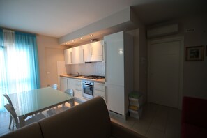 Apartment, 2 Bedrooms, Balcony, Ocean View | Private kitchen | Stovetop, coffee/tea maker - Apartment 30 Meters From the sea With 8 Beds With Full sea View (San Benedetto del Tronto)