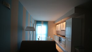 Apartemen, 2 kamar tidur, balkon, pemandangan samudra | Dapur pribadi