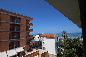 Exterior - Apartment 20 Meters From The Sea 7 Beds With Small Sea View (San Benedetto del Tronto)