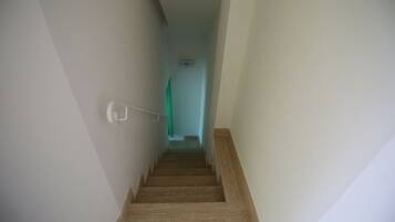 Apartment, 2 Bedrooms, Balcony, Ocean View | Interior