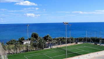 Apartment, 1 Bedroom, Smoking, Balcony | Tennis court