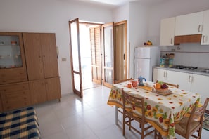 Apartment, 1 Bedroom, Smoking, Balcony
