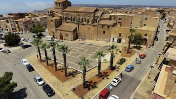 Apartment, 1 Bedroom, Smoking, Balcony | Exterior