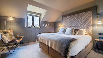 Hypo-allergenic bedding, in-room safe, individually decorated