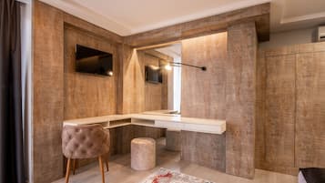 Junior Suite, City View, Corner | Premium bedding, minibar, in-room safe, individually decorated