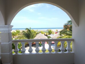 Deluxe Room, Sea View | Balcony view