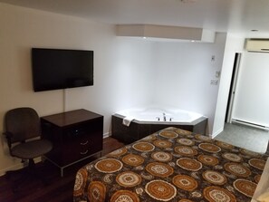 Deluxe-Einzelzimmer | Laptopgeeigneter Arbeitsplatz, kostenloses WLAN