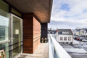 Luxury Apartment, 2 Bedrooms | Balcony
