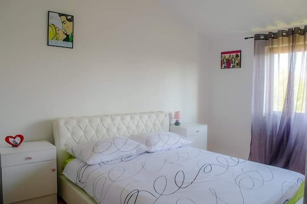 Apartment (Three Bedroom Apartment)