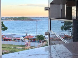 Property grounds - Luxurious Apartament 5 Suites 4 Car Garage in Front of the Beach in Guarapari-ES (Praia do Morro)