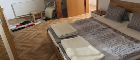 2 bedrooms, WiFi