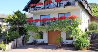 Gepflegtes Urlaubsdomizil inmitten der Weinberge, Fewo 2, Kurzurlaub auf Anfrage
