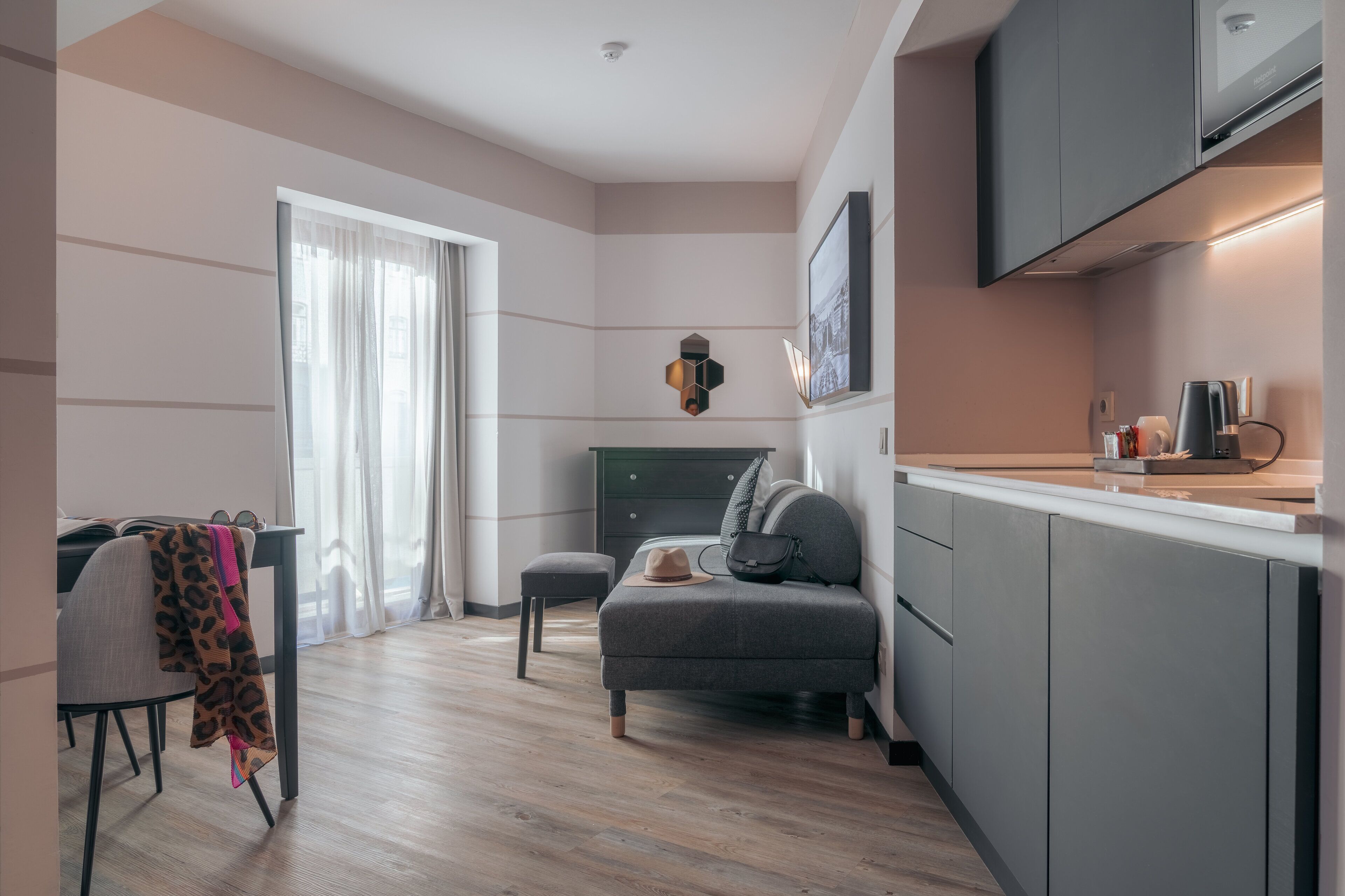 coffee/tea maker, electric kettle