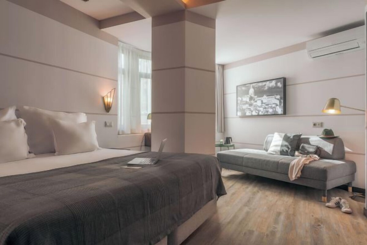 Minibar, coffres-forts dans les chambres