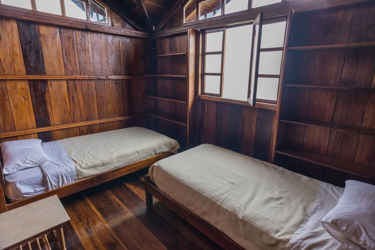 Chambre Standard, 2 lits une place