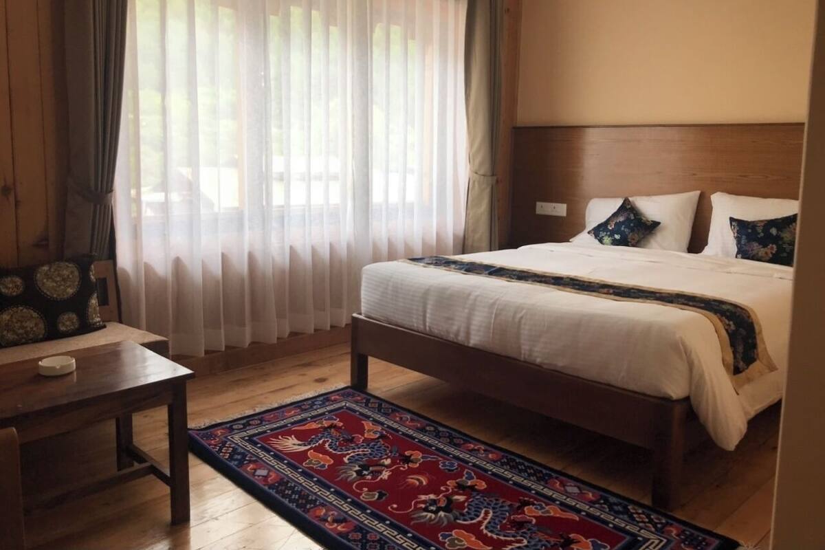 Phòng Deluxe | Bàn, giường gấp/giường phụ (phụ phí) 
