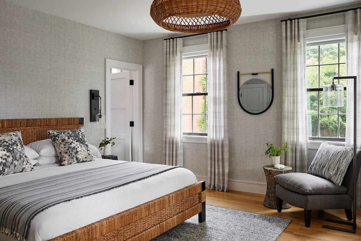 King Deluxe Room | 1 bedroom, pillowtop beds, blackout drapes, iron/ironing board