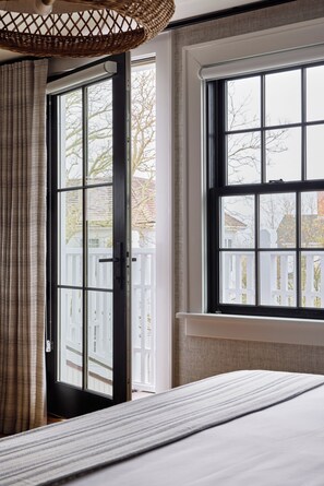 King Deluxe Balcony Room | Terrace/patio - The Edgartown Inn, The Edgartown Collection (Edgartown)