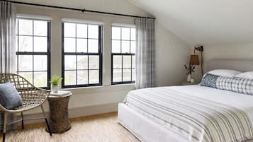 Quarto luxo, 1 cama Queen | 1 quarto, camas com colchões pillow-top, cortinas blackout